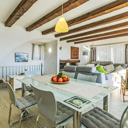 Puig Romani-1 By Interhome بيت للعطل بلاتجا ذارو