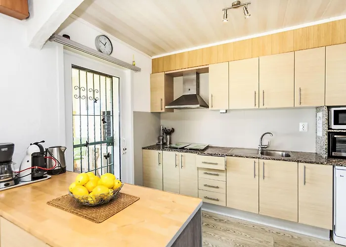 Puig Romani-1 By Interhome بيت للعطل *